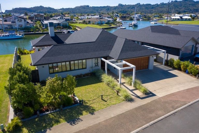 Photo of property in 15 Leeward Drive, Whitianga, 3510