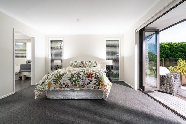 Photo of property in 3 Mcgregor Place, Paraparaumu, 5032