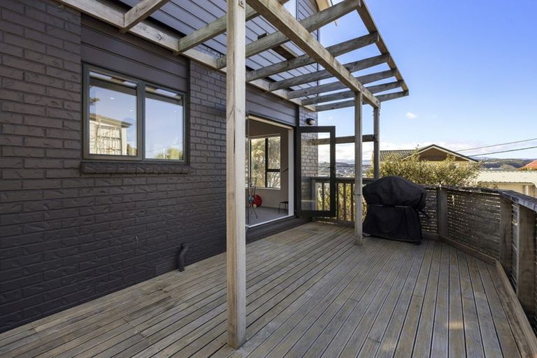 Photo of property in 9a Tavistock Road, Melrose, Wellington, 6023