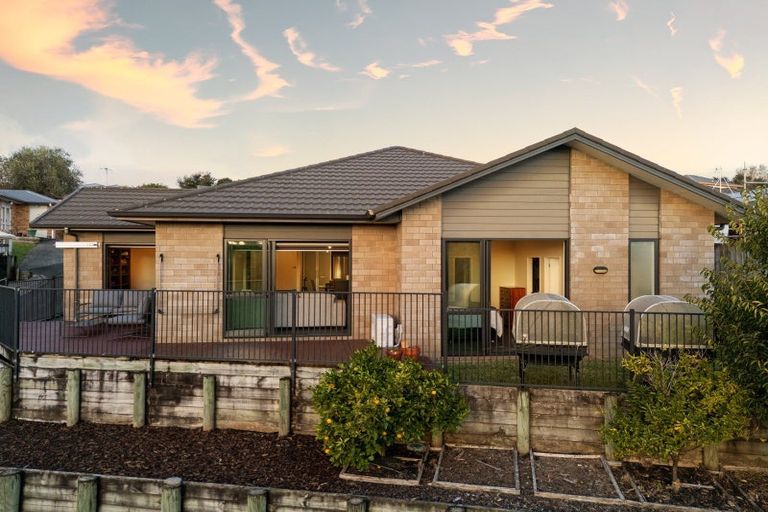Photo of property in 22 Pointon Glade, Grandview Heights, Hamilton, 3200