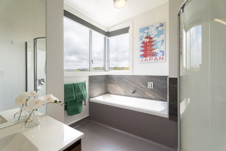 Photo of property in 24 Port Lane, Whitby, Porirua, 5024