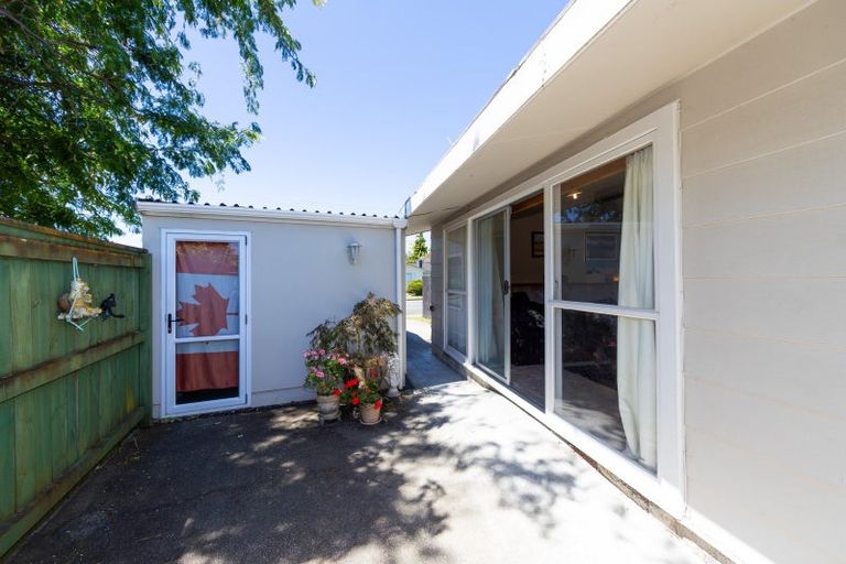 Photo of property in 72 Avondale Road, Taradale, Napier, 4112