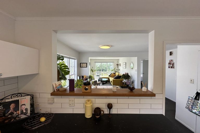 Photo of property in 24a Parklands Drive, Karori, Wellington, 6012