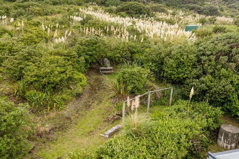 Photo of property in 636 Aranga Coast Road, Aranga, 0376
