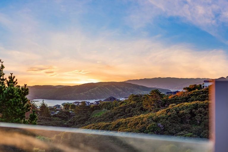 Photo of property in 26 Aspiring Terrace, Aotea, Porirua, 5024