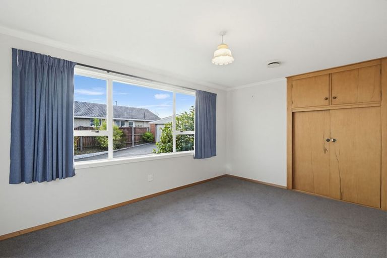 Photo of property in 10 Aztec Place, Redwood, Christchurch, 8051