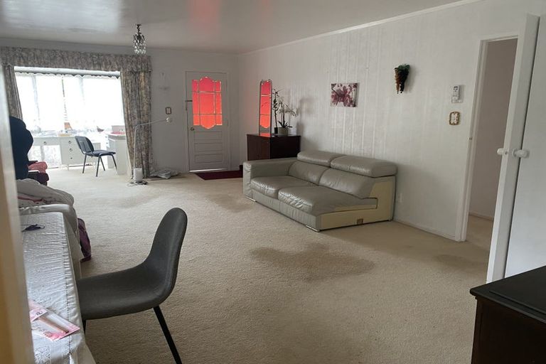 Photo of property in 1/56 Highland Park Drive, Highland Park, Auckland, 2010