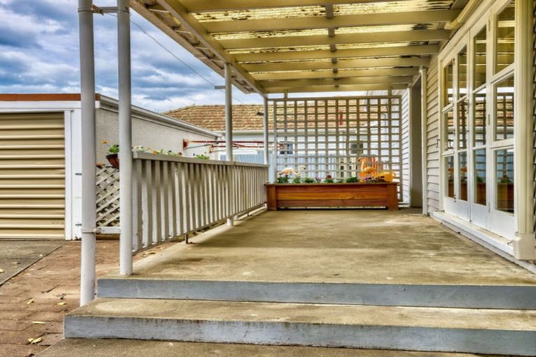 Photo of property in 2/33 Nuffield Avenue, Marewa, Napier, 4110