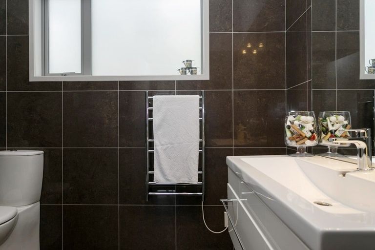 Photo of property in 62 Ngamotu Road, Hilltop, Taupo, 3330