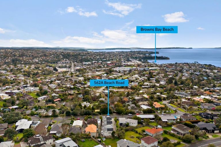 Photo of property in 562a Beach Road, Rothesay Bay, Auckland, 0630