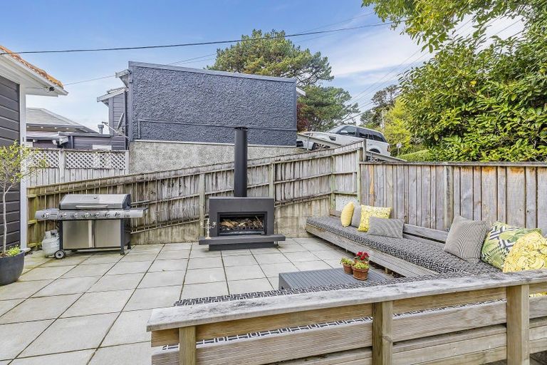 Photo of property in 164 Wadestown Road, Wadestown, Wellington, 6012