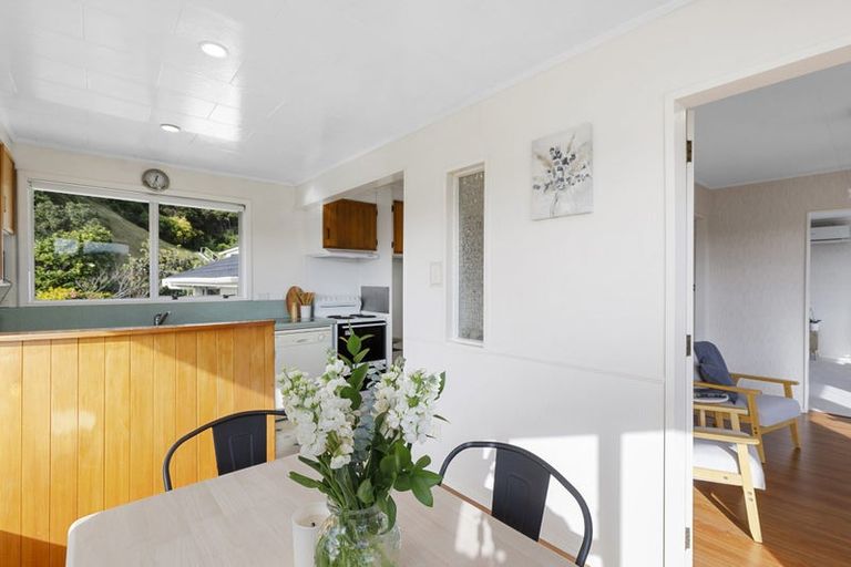 Photo of property in 39 Tweed Road, Papakowhai, Porirua, 5024
