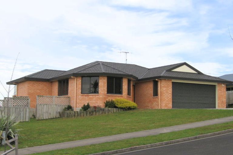 Photo of property in 9 Highbury Place, Nawton, Hamilton, 3200