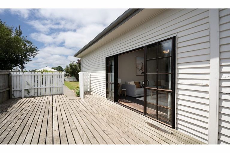 Photo of property in 52 Donegal Street, Belfast, Christchurch, 8051