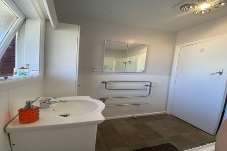 Photo of property in 35 Maidstone Road, Ilam, Christchurch, 8041