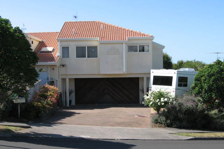 Photo of property in 8 Caversham Drive, Torbay, Auckland, 0630