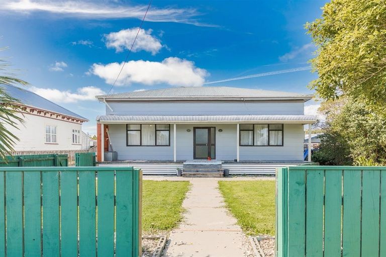 Photo of property in 95 Queen Street, Westport, 7825