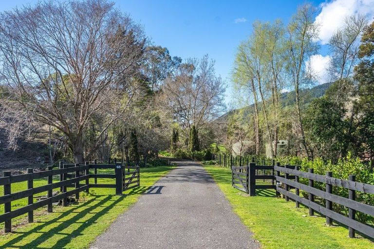 Photo of property in 48 Greenhill Road, Waikanae, 5391