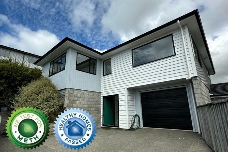 Photo of property in 2a Leadline Place, Whitby, Porirua, 5024