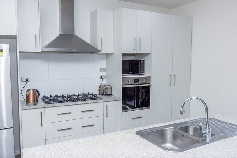 Photo of property in 15 Te Ironui Place, Huntington, Hamilton, 3210