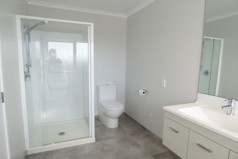 Photo of property in 120 Hobsonville Point Road, Hobsonville, Auckland, 0616