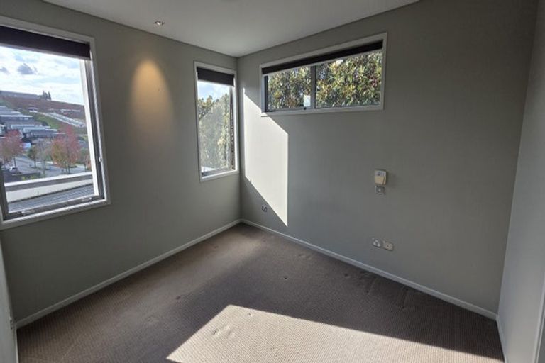 Photo of property in 73 Ridge View Crescent, Pukekohe, 2120