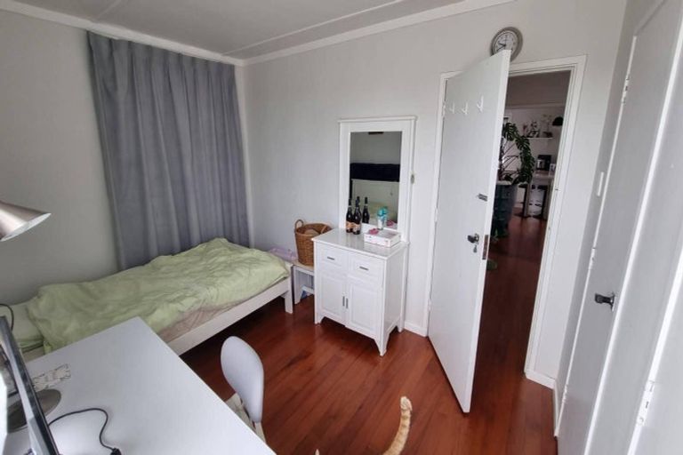 Photo of property in 2/11 Fruitvale Road, New Lynn, Auckland, 0600