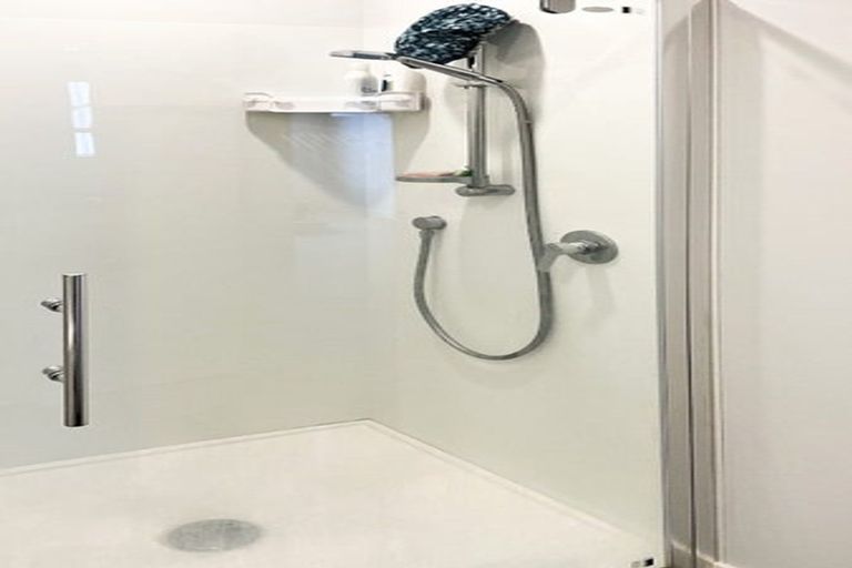 Photo of property in 170u9 Fraser Avenue, Johnsonville, Wellington, 6037