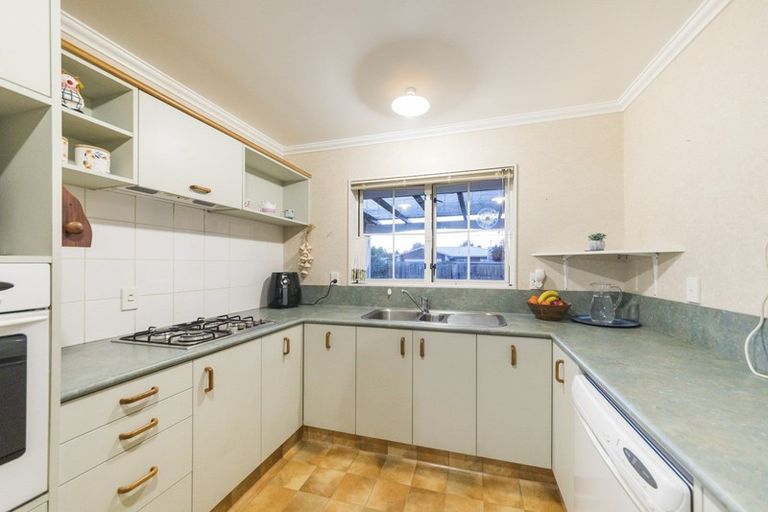 Photo of property in 25 Stewart Crescent, Hokowhitu, Palmerston North, 4410