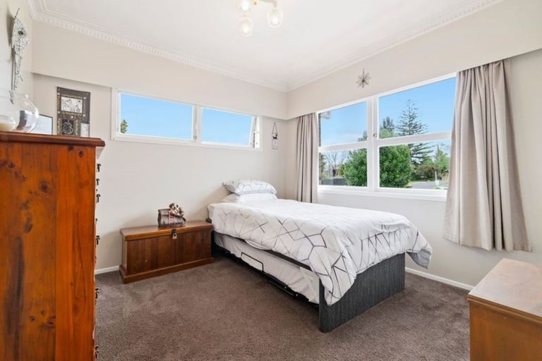 Photo of property in 8 Halberg Street, Papakura, 2110