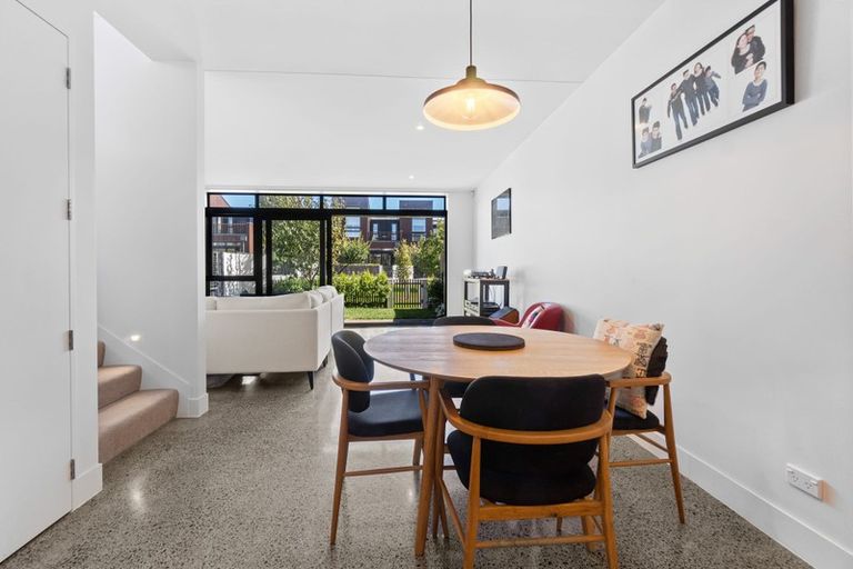 Photo of property in 27 Isitt Road, Hobsonville, Auckland, 0616