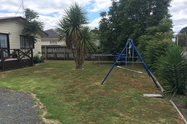 Photo of property in 180 Old Wairoa Road, Papakura, 2110