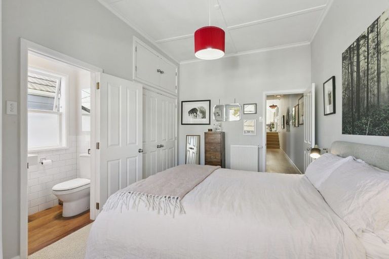 Photo of property in 15 Milton Street, Berhampore, Wellington, 6023