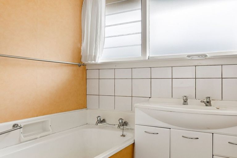 Photo of property in 54 Woodbury Street, Russley, Christchurch, 8042