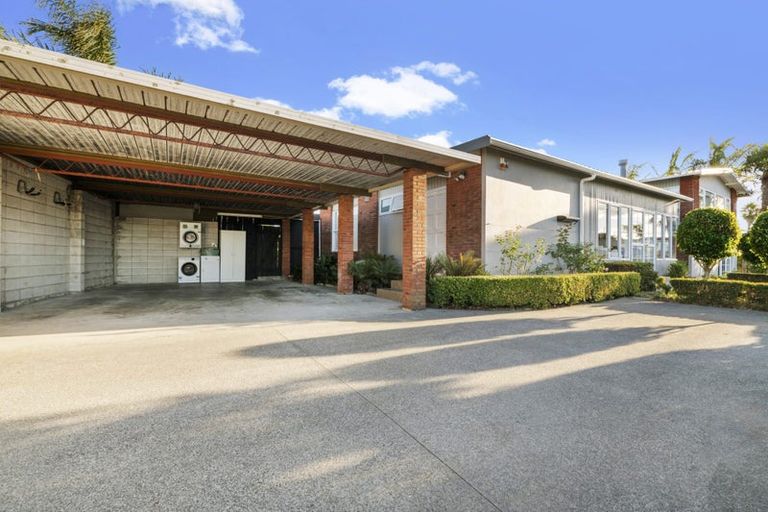 Photo of property in 58 Sunrise Avenue, Mairangi Bay, Auckland, 0630