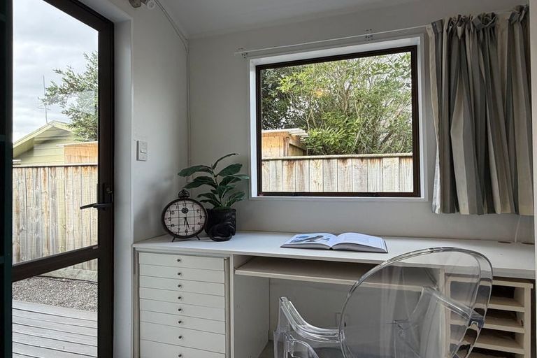 Photo of property in 16 Willowstream Grove, Cloverlea, Palmerston North, 4412
