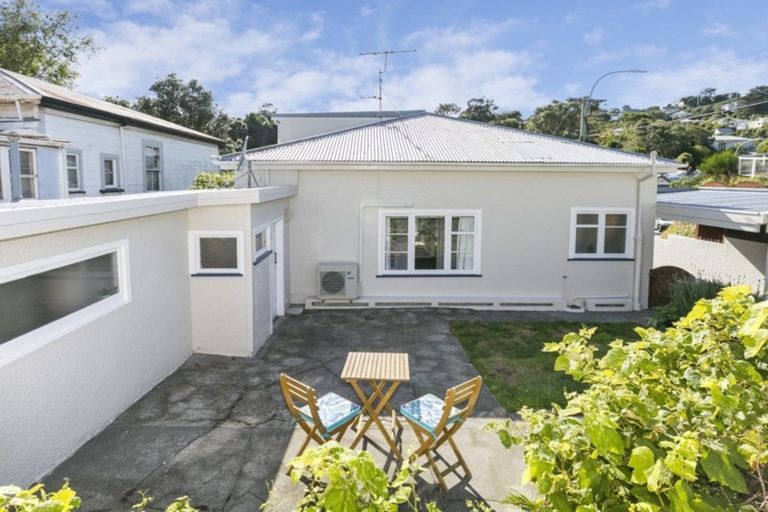 Photo of property in 230 Ohiro Road, Brooklyn, Wellington, 6021