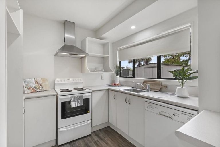 Photo of property in 2/129 Coronation Road, Papatoetoe, Auckland, 2025