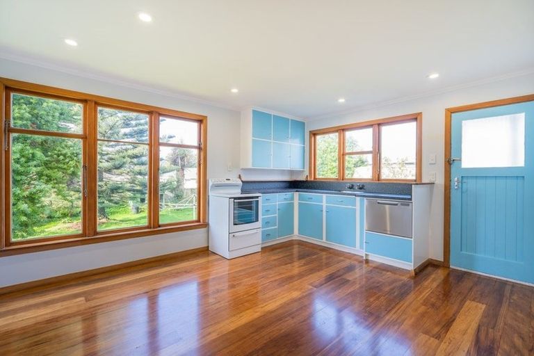 Photo of property in 48 Ocean Road, Paraparaumu Beach, Paraparaumu, 5032