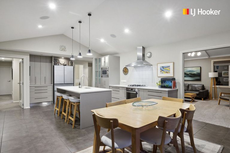 Photo of property in 13 Danube Street, Vauxhall, Dunedin, 9013