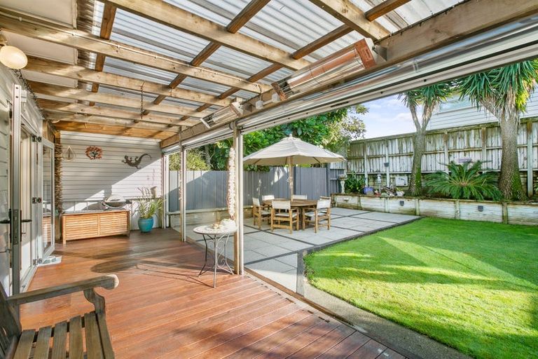 Photo of property in 47 Mclean Street, Strandon, New Plymouth, 4312