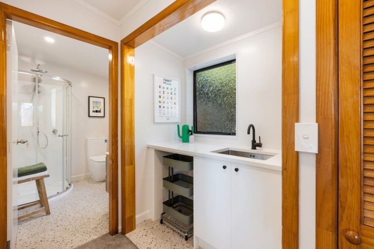 Photo of property in 2b Happy Valley Road, Owhiro Bay, Wellington, 6023