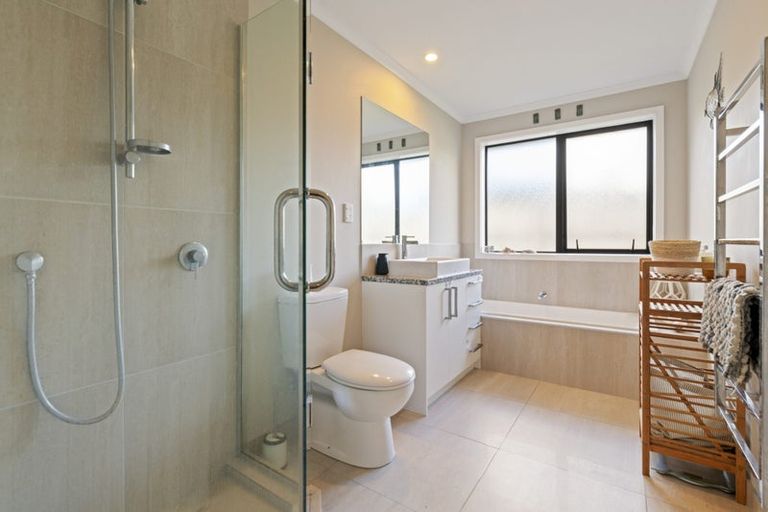 Photo of property in 11b Karioitahi Road, Waiuku, 2123