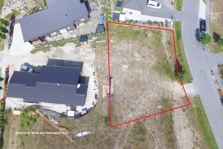 Photo of property in 4 Hoheria Rise, Wanaka, 9305