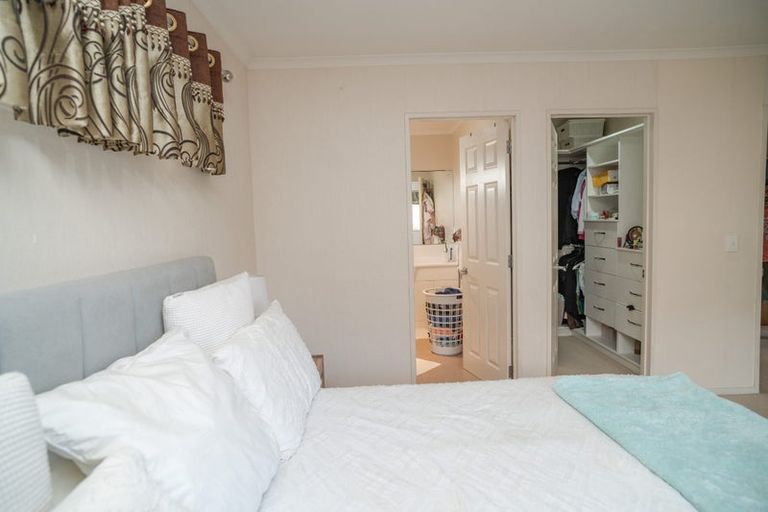 Photo of property in 3 Friar Close, Flat Bush, Auckland, 2019