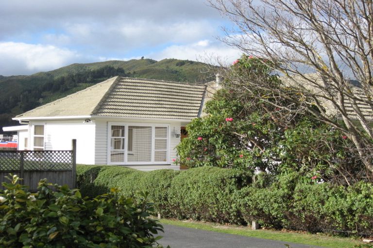 Photo of property in 36 Fraser Street, Wainuiomata, Lower Hutt, 5014