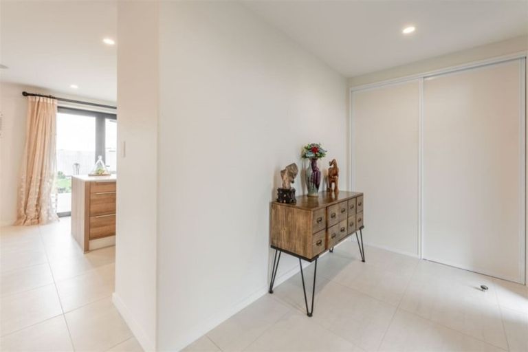 Photo of property in 25 Little Gem Road, Hornby, Christchurch, 8025