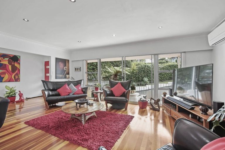 Photo of property in 19 Merchant Avenue, Te Atatu South, Auckland, 0610