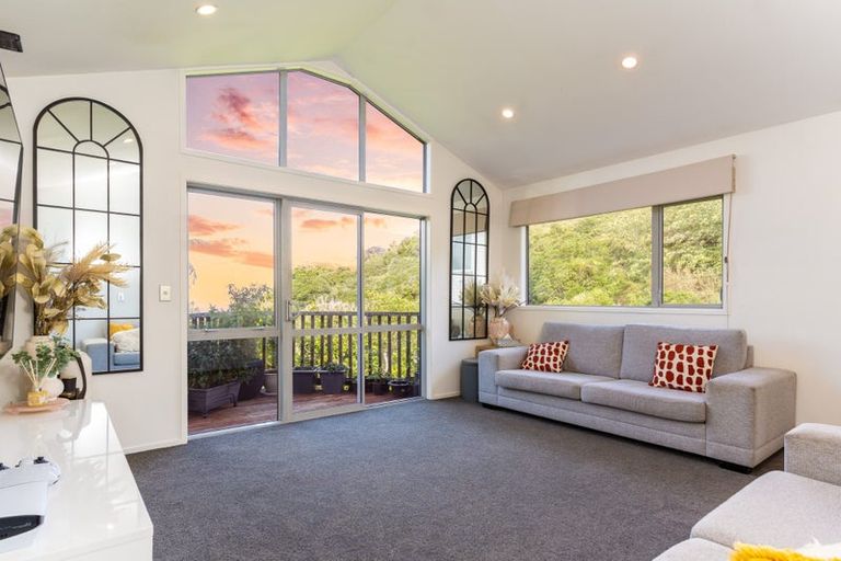 Photo of property in 51a Maungaraki Road, Korokoro, Lower Hutt, 5012