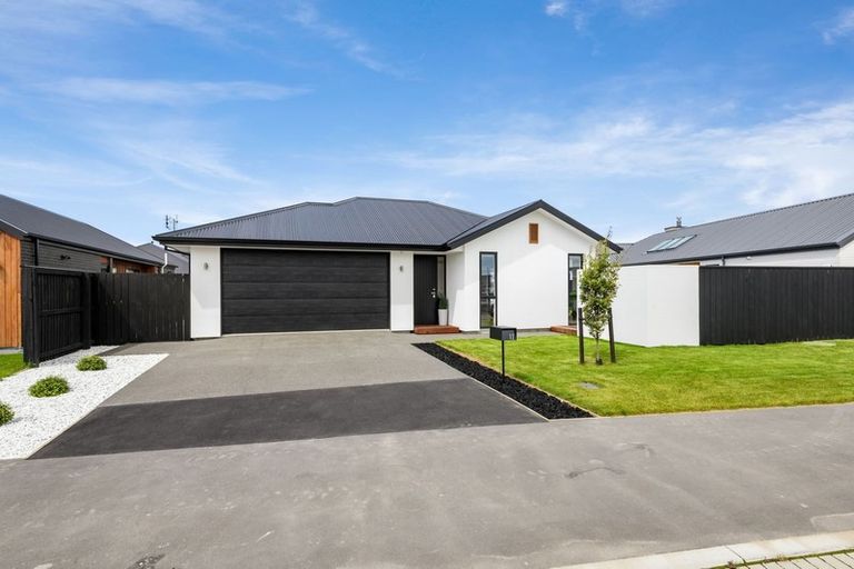 Photo of property in 12 Muirhill Street, Halswell, Christchurch, 8025